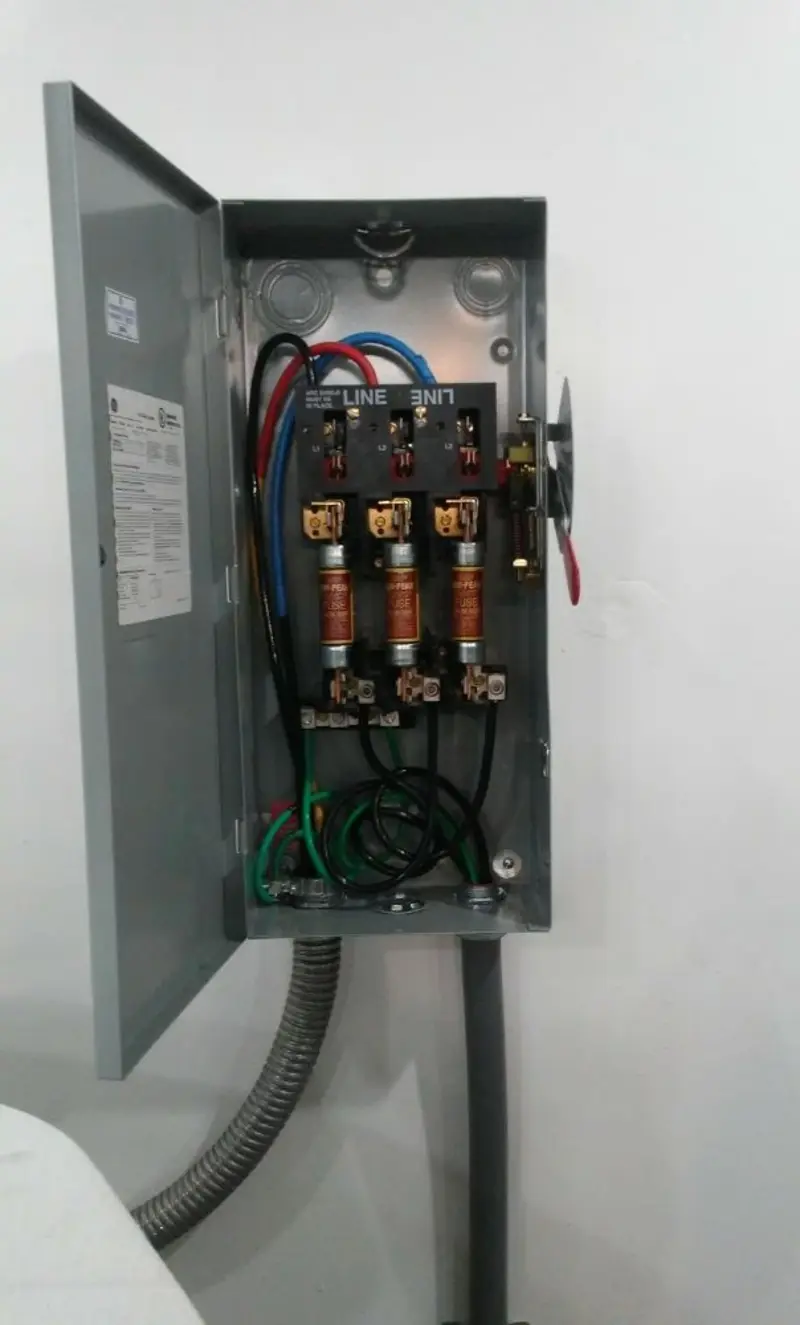 Three-phase disconnect switch installed for Electrical Wiring & Rewiring in Forest Glen